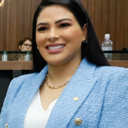 Mayra Dias