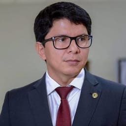 Dr. Jenilson